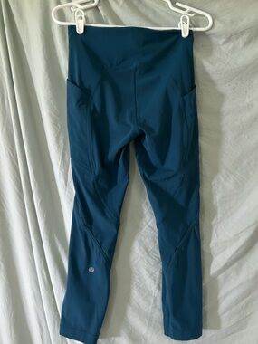 lululemon athletica Teal High-Rise Leggings size 6,  22” inseam